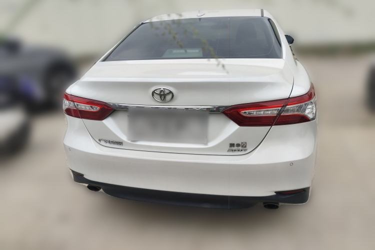 Used Toyota Camry 2021 2.0G Luxury Edition
