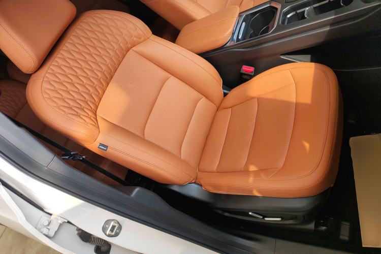 Used Geely Auto Haoyue L 2024 2.0T DCT Flagship Version