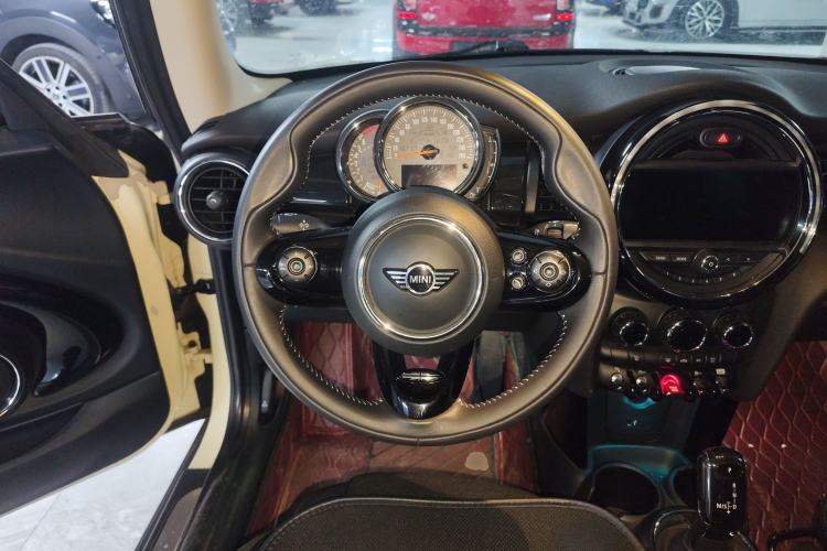 Used MINI MINI 2018 1.5T COOPER Artist