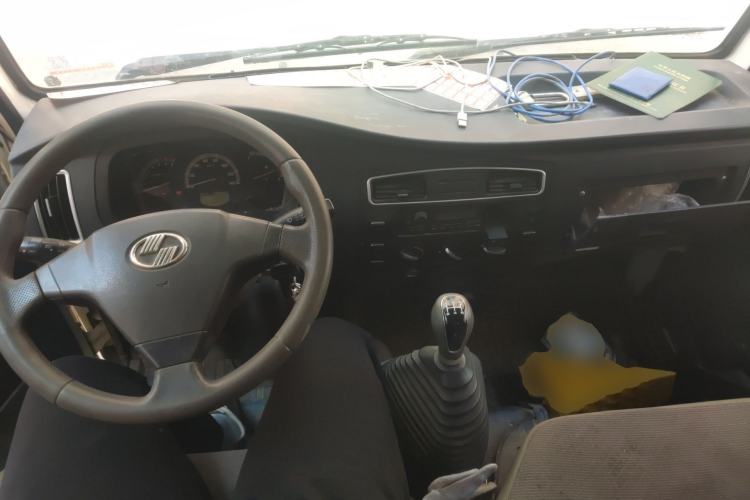 Used SAIC MAXUS V100 RV  Center Console