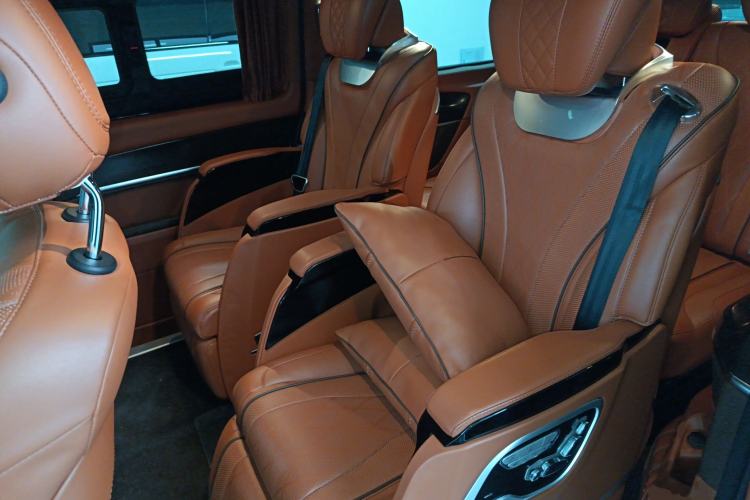 Used Mercedes-Benz V-Class 2020 V 260 Avantgarde Edition