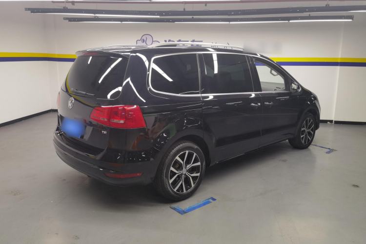 Used Volkswagen Sharan 2015 1.8TSI Comfort Model
