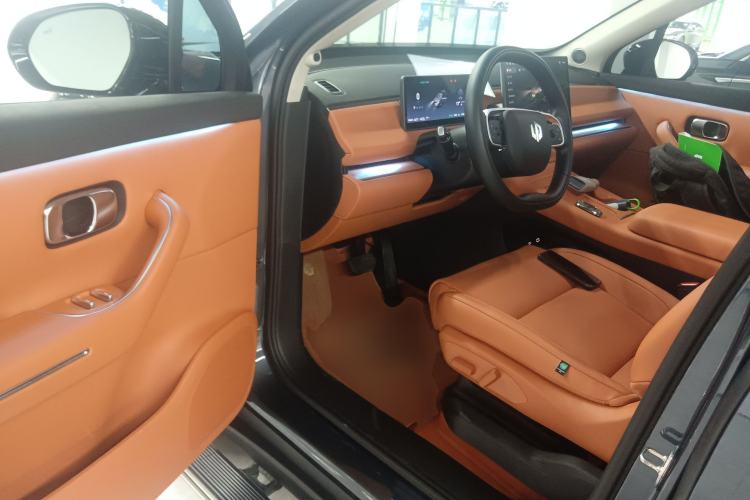 Used Leapmotor C16 2024 Range-Extended 200 Luxury Edition
