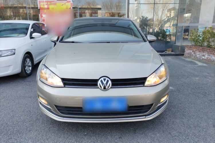 Used Volkswagen Golf 2016 230TSI Automatic Luxury Version
