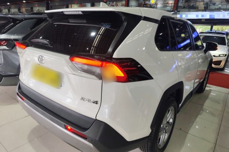 Used Toyota RAV4 2020 2.0L CVT Two-Wheel Drive Fashion Edition
