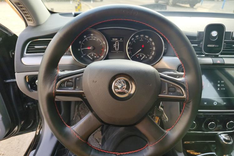 Used Skoda Superb 2013 1.8TSI Automatic MingShi Edition
