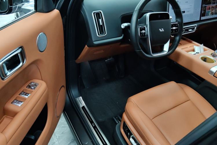 Used Li Auto L8 2023 Pro Model Driver Seat