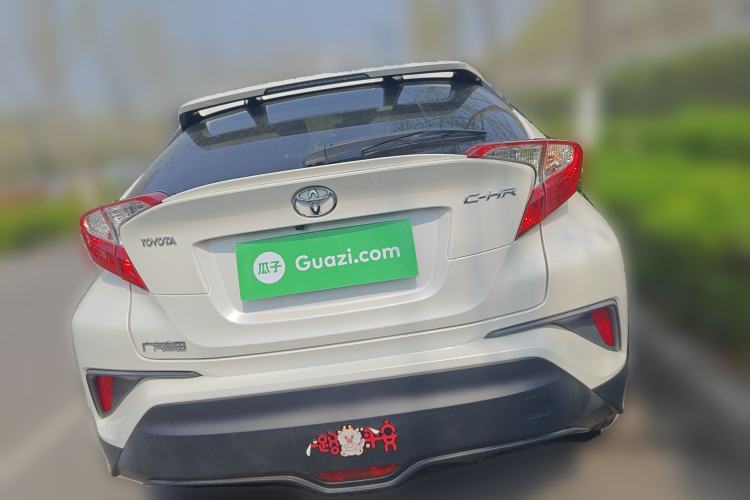 Used Toyota C-HR 2018 2.0L Leading with Sunroof China VI Standard
