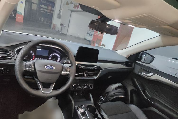 Used Ford Focus 2020 Hatchback EcoBoost 180 Automatic Trend Edition
