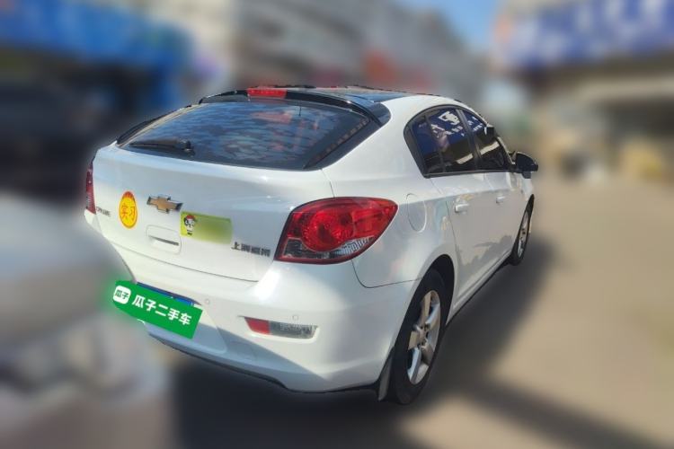 Used Chevrolet Cruze 2013 Hatchback 1.6L Manual Luxury Model Rear Right 45 Deg