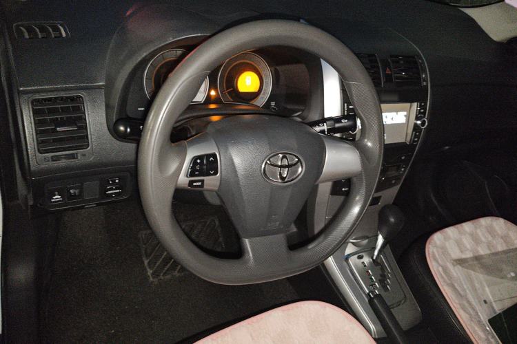 Used Toyota Corolla 2013 Special Edition 1.8L CVT ZhiKu GL-i