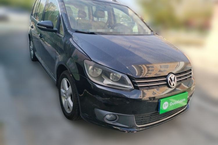 Used Volkswagen Touran 2011 1.4T DSG Zhiya Edition 5 Seats Front Right 45 Deg