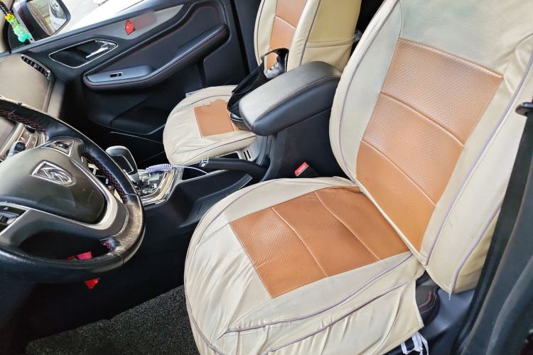 Used Baojun 560 2016 1.8L iAMT Luxury Model
