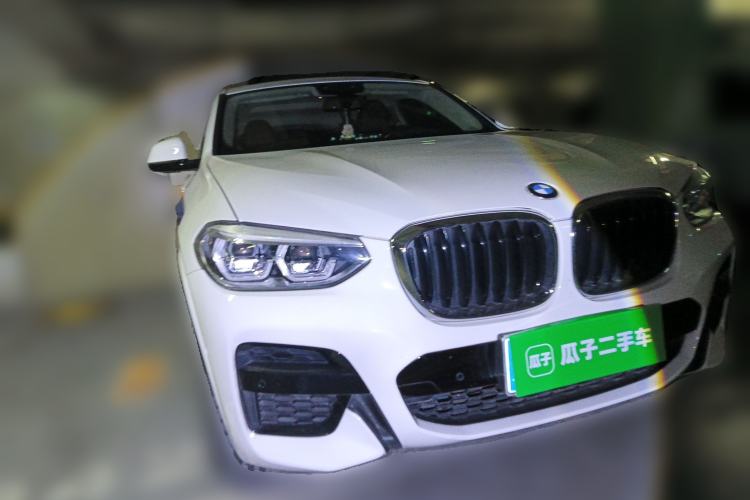 Used BMW X4 2020 xDrive25i M Sport Package Front Right 45 Deg