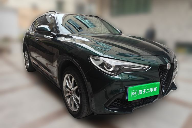 Used Alfa Romeo Stelvio 2020 2.0T 280HP Luxury Edition Front Right 45 Deg