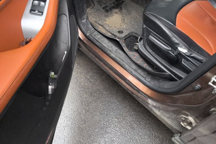 Used Baojun 560 2016 1.8L iAMT Elite Edition Driver Seat