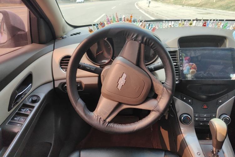 Used Chevrolet Cruze 2015 1.5L Classic SE AT Steering Wheel