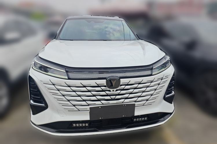 Used CHANGAN CS75 PLUS 2025 Model, 3rd Generation Champion Edition 1.5T Jinghang Version Front