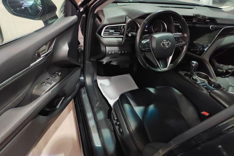 Used Toyota Camry 2019 2.5G Luxury Edition China VI Standard