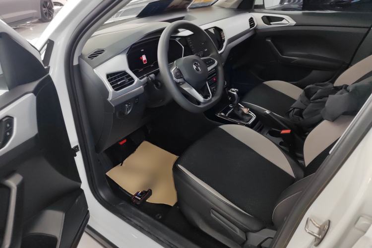 Used Volkswagen Tacqua 2023 200TSI DSG Joy-Connect Edition Left Front Seat