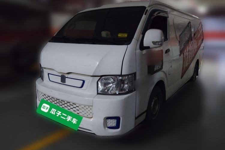 Used Farizon Xingxiang E6 2020 Van Model Low Roof 1365kg Payload Capacity Equipped with High-Capacity CATL Battery