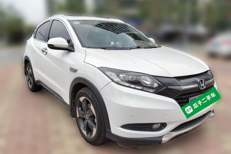 Used Honda Vezel 2017 1.8L CVT Front-Wheel Drive Pioneer Edition Front Right 45 Deg