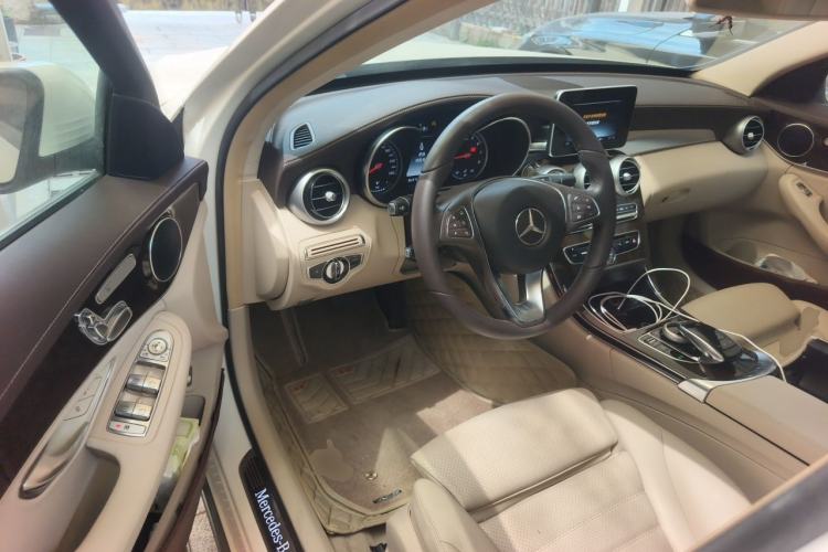 Used Mercedes-Benz C-Class 2015 Facelift C 200 L