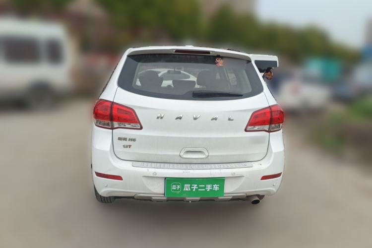 Used Haval H6 2016 Upgraded Model 1.5T Manual Two-Wheel Drive Urban Version