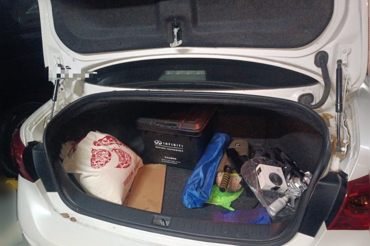 Used Infiniti Q50L 2015 2.0T Enjoyment Edition Trunk