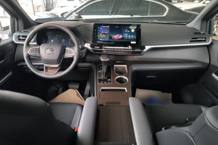 Used Toyota Granvia 2024 2.5L Hybrid Prestige PLUS Edition