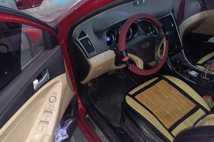 Used Hyundai Sonata 2011 2.0L Automatic Leading Edition Driver Seat