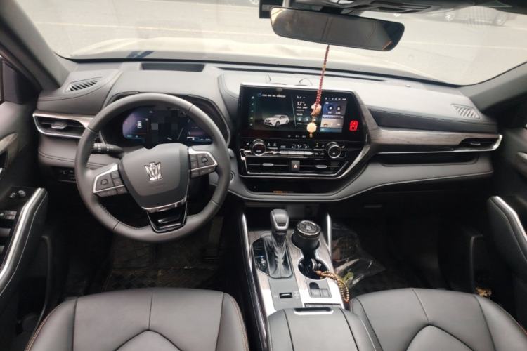 Used Toyota Crown Kluger 2024 2.5L HEV Four-Wheel Drive Premium Edition Center Console