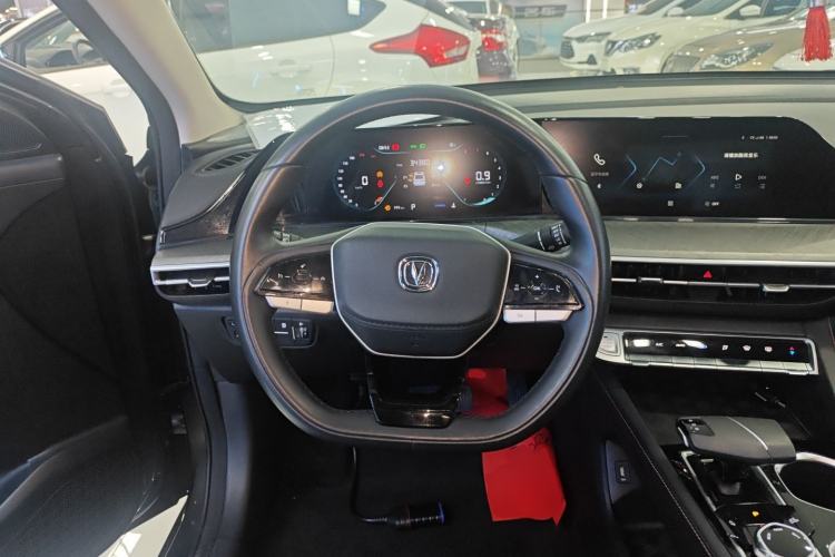 Used CHANGAN Eado 2022 PLUS Blue Whale NE 1.4T GDI DCT Prestige Edition
