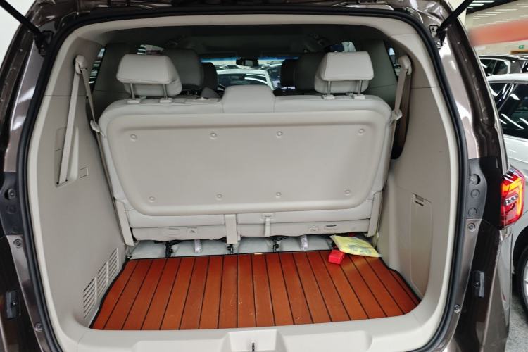 Used Buick GL8 2023 Land Executive Class Smart Enjoyment Model