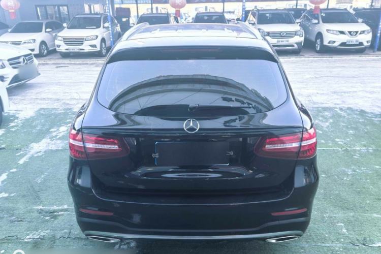 Used Mercedes-Benz GLC 2018 Refreshed GLC 300 4MATIC Dynamic Edition Exterior 5