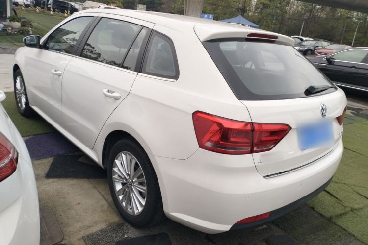 Used Volkswagen Gran Lavida 2013 1.6L Manual Comfort Model