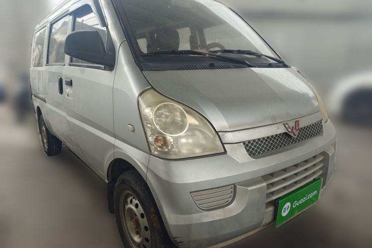 Used Wuling Rongguang 2011 1.2L Base Version
