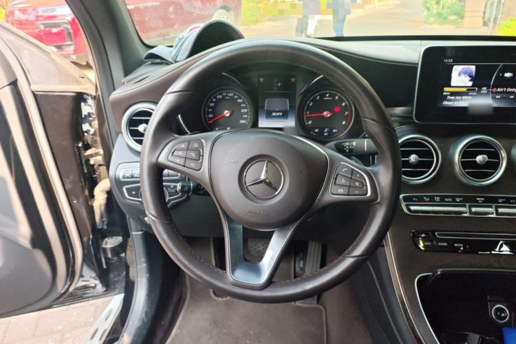 Used Mercedes-Benz GLC 2017 GLC 300 4MATIC Sport Edition