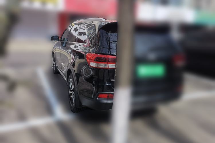 Used Kia Sorento 2015 Sorento L 2.0T Gasoline 4WD Elite Edition 7 Seats China V Emission Standard
