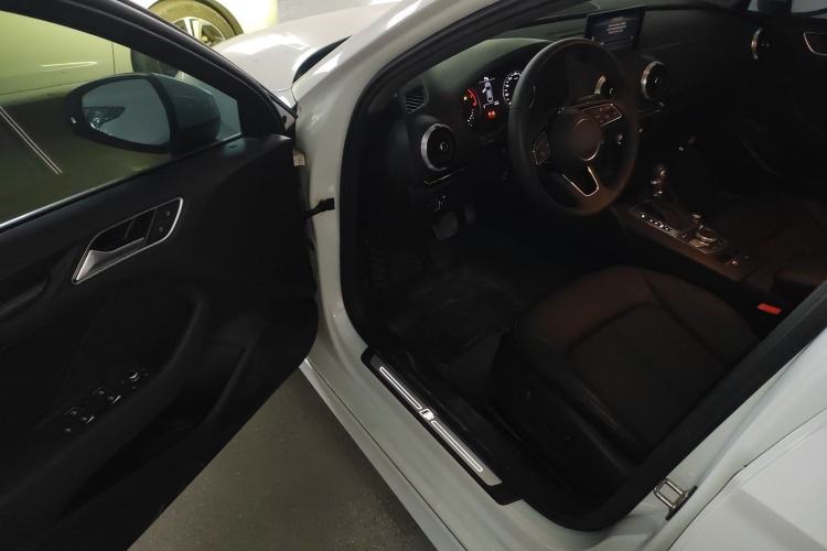 Used Audi A3 2020 Limousine 35 TFSI Fashion Edition China VI Emission Standard
