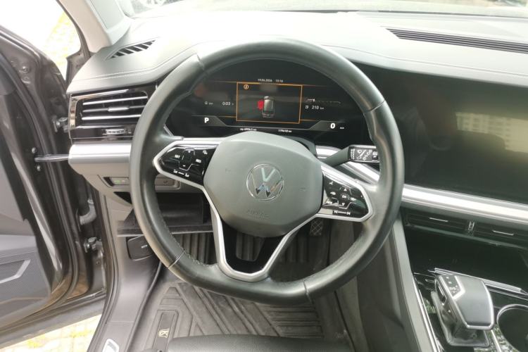 Used Volkswagen Touareg 2021 2.0 TSI Ruiyi Edition