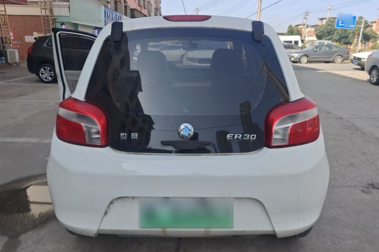 Used Dongfeng Junfeng ER30 2018 Base Model
