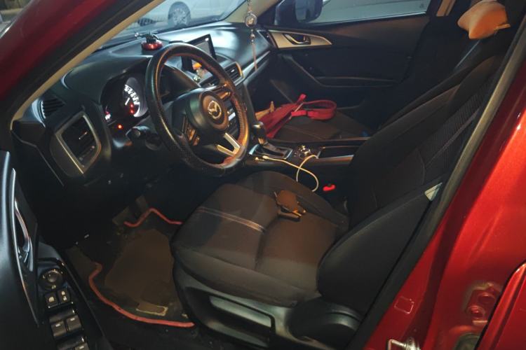 Used Mazda 3 Axela 2017 Sedan 1.5L Automatic Luxury Model Emission Standard China V
