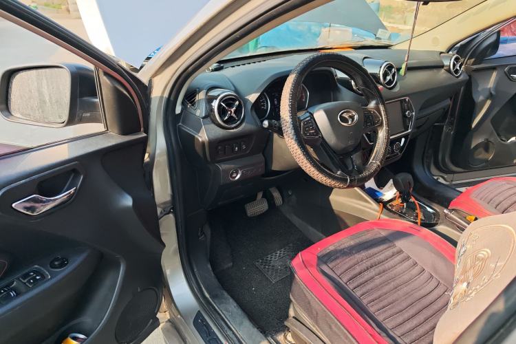 Used Soueast DX3 2016 1.5T CVT Prestige Edition Driver Seat