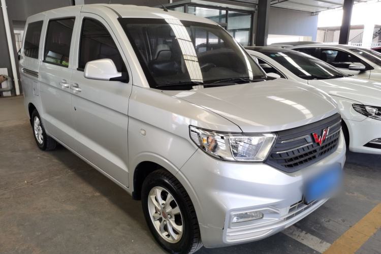 Used Wuling Hongguang V 2022 1.5L Enjoy Edition Electric-Powered LAR Front Right 45 Deg