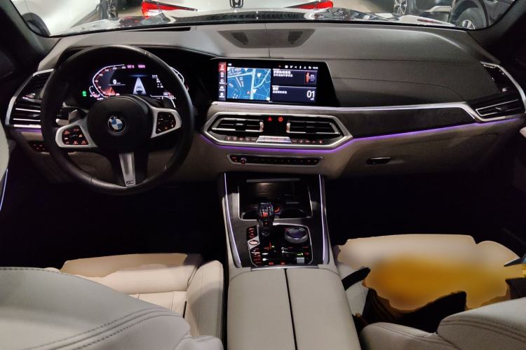 Used BMW X5 2021 xDrive40i Luxury Model with M Sport Package
