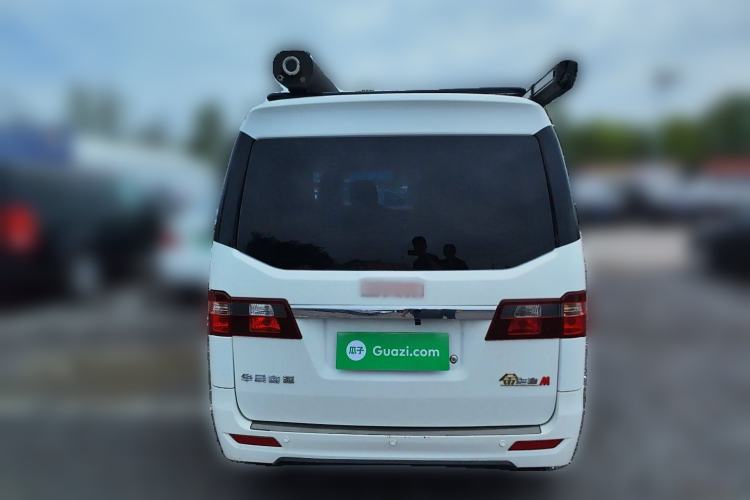 Used Jinbei Gold Hiace M Classic 2022 1.5L Travel Lion Passenger Van 6 Seats