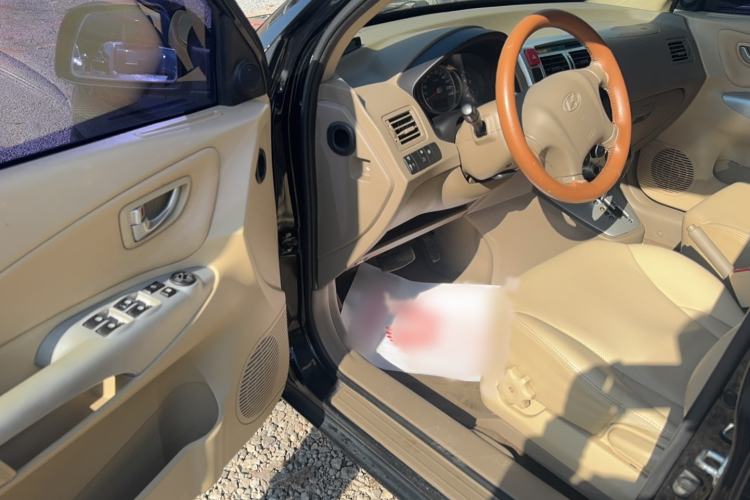 Used Hyundai Tucson 2013 2.0L Automatic Two-Wheel Drive Comfort Version