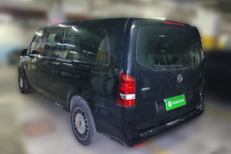 Used Mercedes-Benz Vito 2018 2.0T Elite Version 7 Seats China VI Emission Standard
