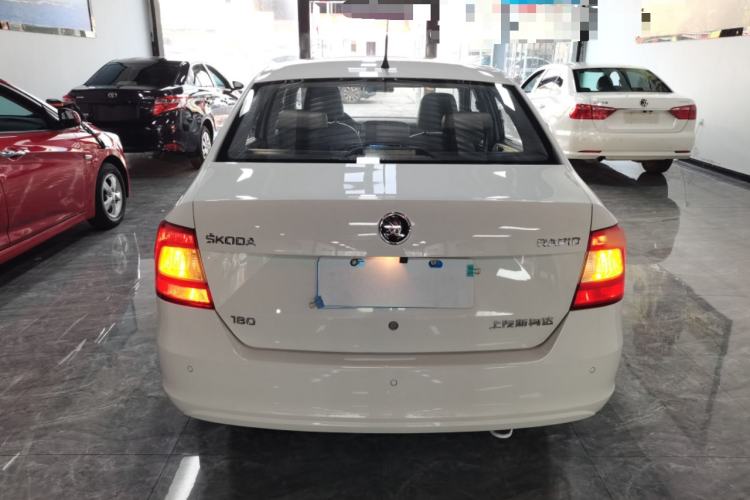 Used Skoda Rapid 2016 1.6L Manual Trend Edition
